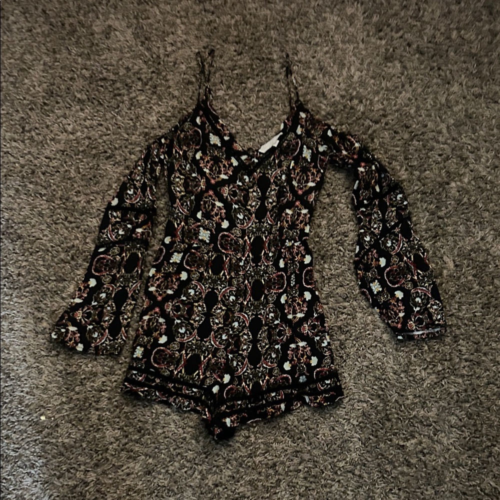 Kendall & Kylie Black Floral Bodysuit/romper